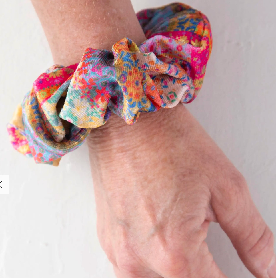 Hideaway Scrunchie - Folk Flower Patchwork